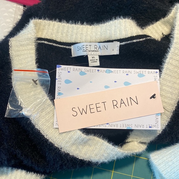 NET Sweet Rain Fuzzy Dress. Size XL - Picture 4 of 6